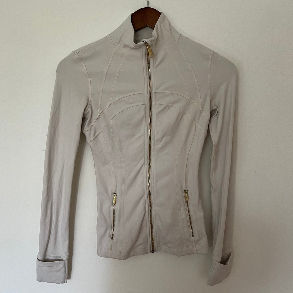 Lululemon Define Jacket Bone Ivory w Gold Hardware Luon Slim Fit Size 2